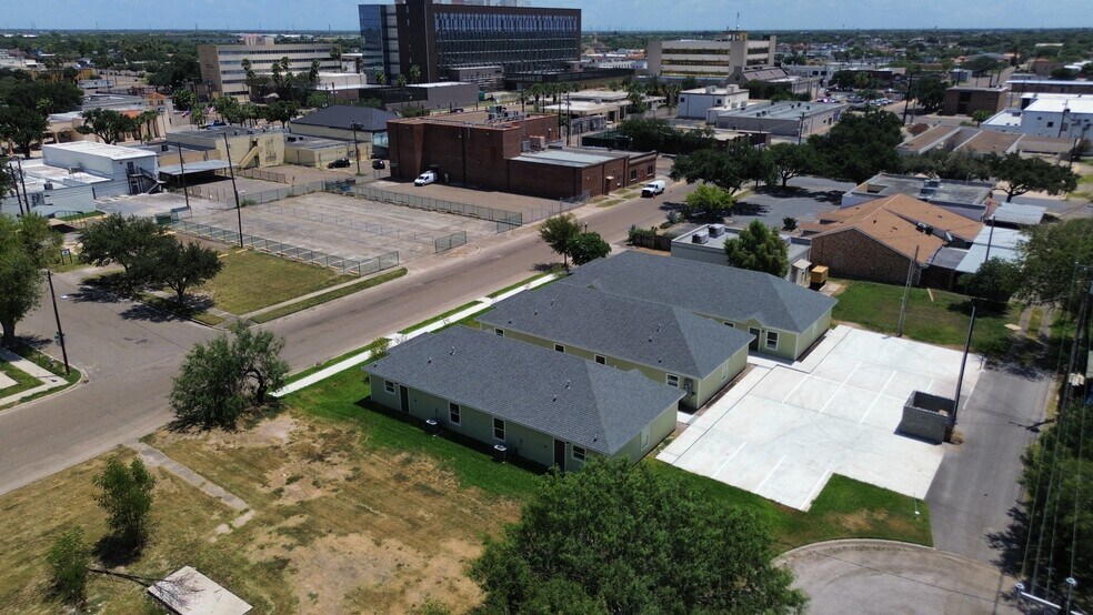 More Photos Of 222 Mahl St, Edinburg Apartments For Sale