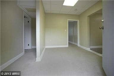 More Photos Of 5515 Selma Ave, Arbutus Office Residential For Sale