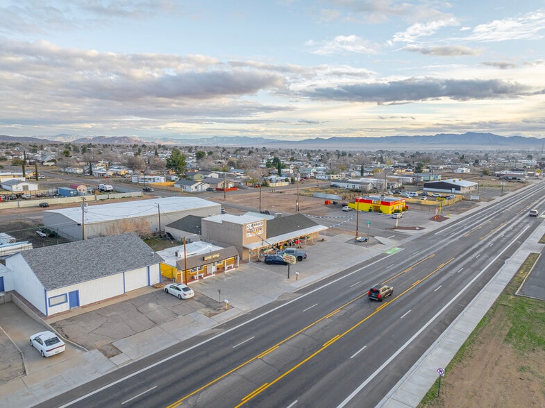More Photos Of 2565 E Northern Ave, Kingman General Retail For Sale