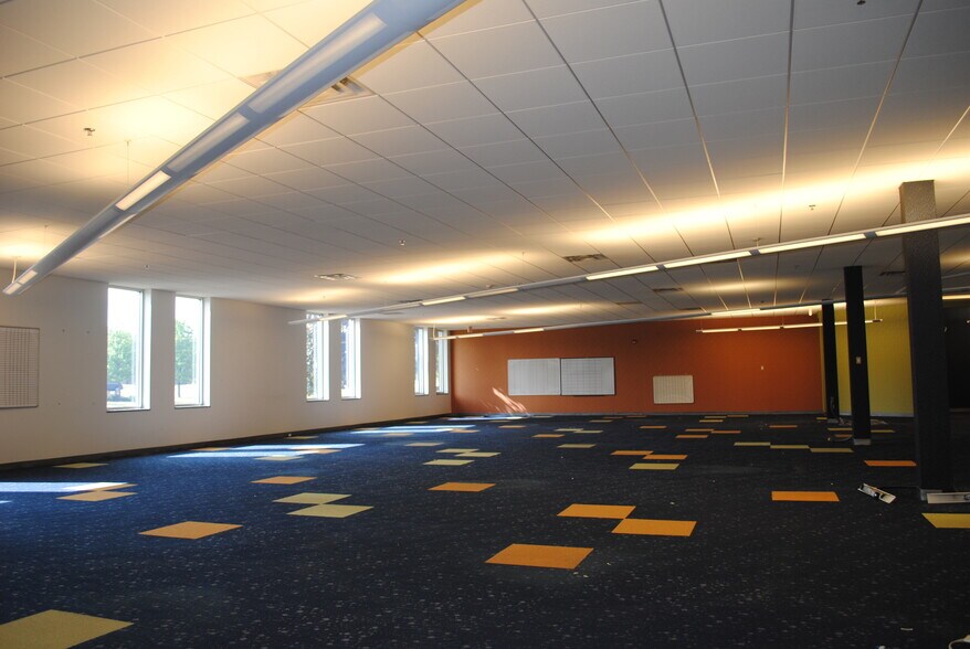 More Photos Of 839 Rt-13, Cortland Warehouse For Sale