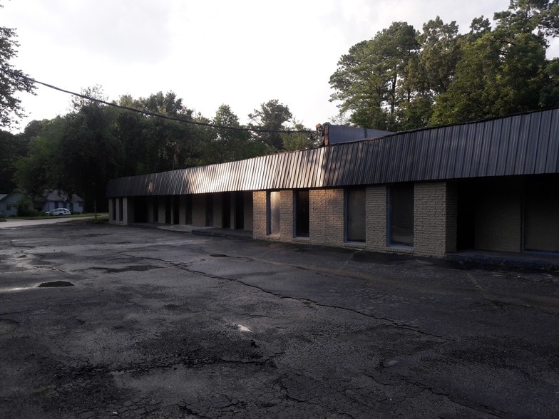 More Photos Of 2523 Roosevelt Hwy, College Park Office Residential For Lease