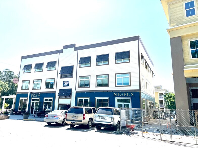 More Photos Of 9000 Bowen Pier Dr, Hanahan Storefront Retail Office For Lease