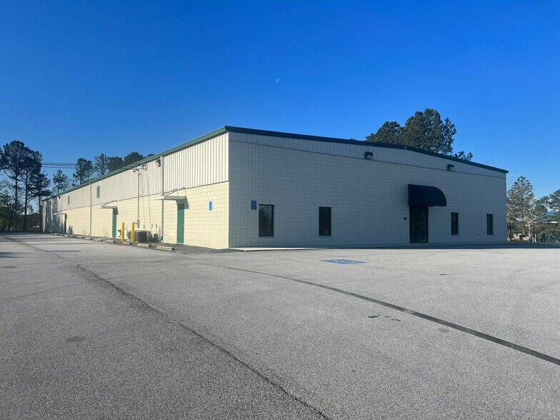 More Photos Of 1128 Brett Dr, Conyers Warehouse For Lease