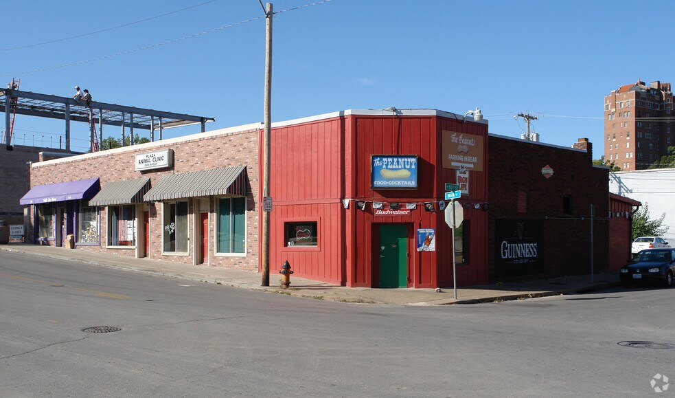 Primary Photo Of 5000-5010 Main St, Kansas City Storefront For Sale