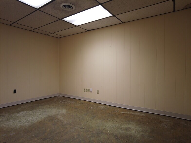 More Photos Of 215-225 S Allison Ave, Xenia Medical For Sale