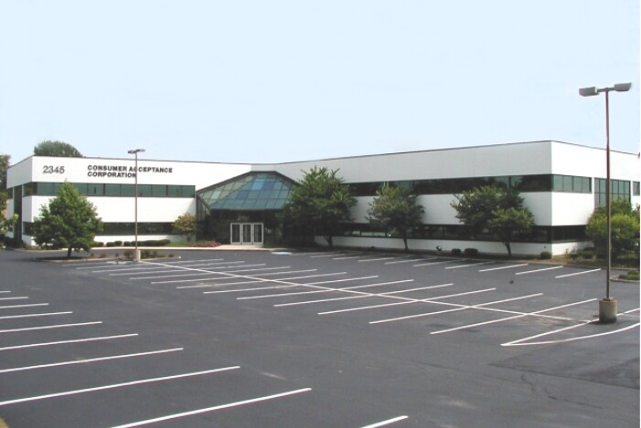 More Photos Of 2345 S Lynhurst Dr, Indianapolis Office For Lease