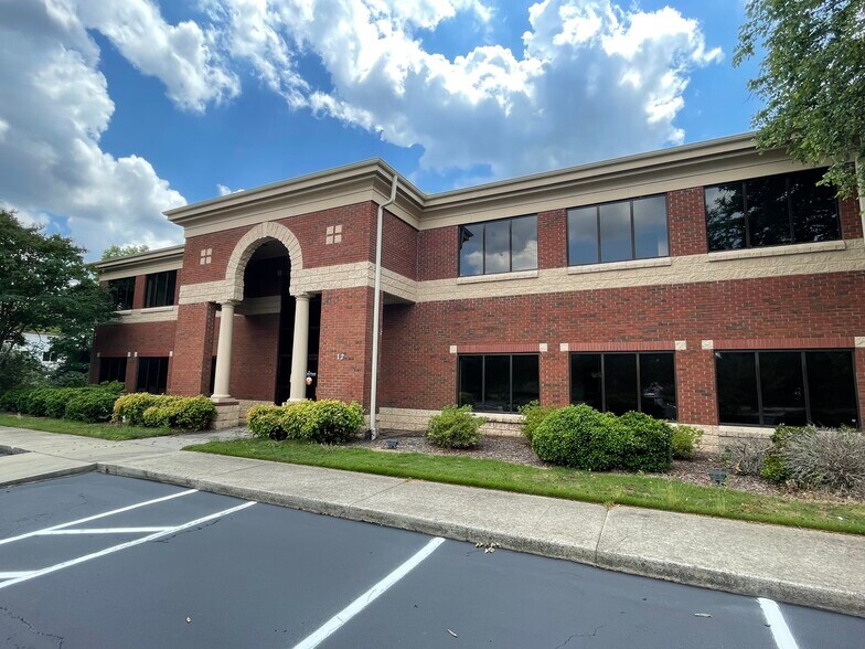 More Photos Of 12 Interchange Blvd, Greenville Office For Lease