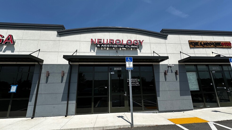 Primary Photo Of 13382 US-301, Riverview Medical For Lease