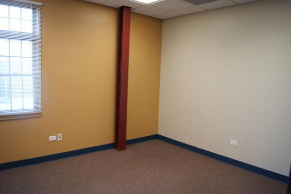 More Photos Of 134 W Lake St, Bloomingdale Coworking Space