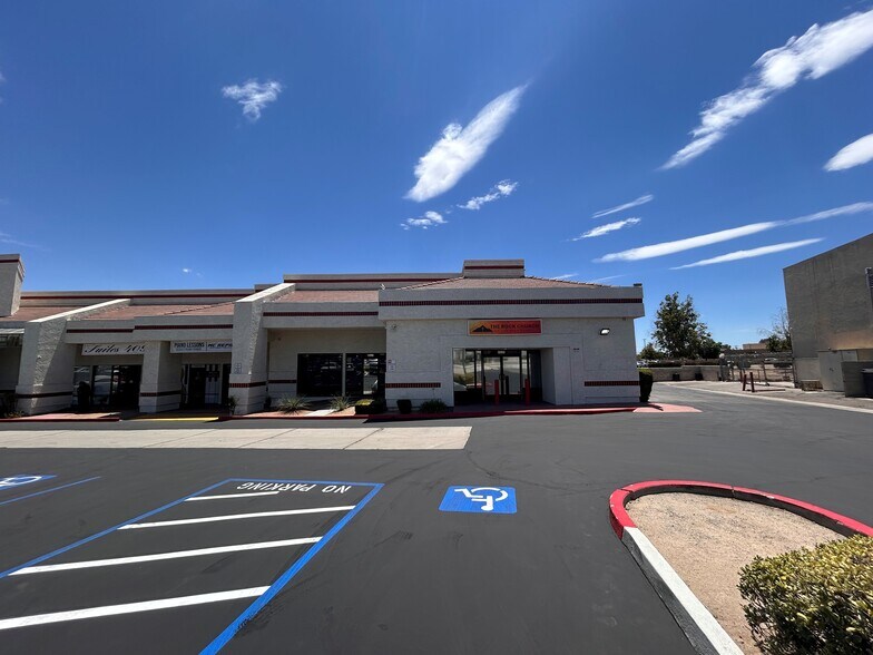More Photos Of 15403-15447 Anacapa Rd, Victorville Loft Creative Space For Sale