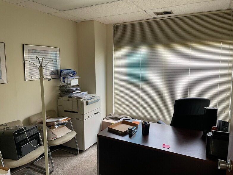 More Photos Of 9999 W Roosevelt Rd, Westchester Office For Sale