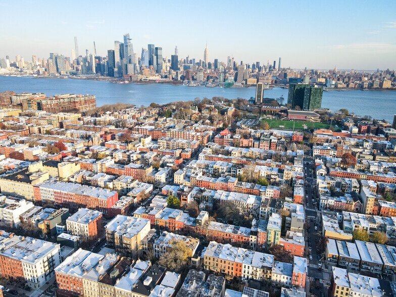 More Photos Of 746 Park Ave, Hoboken Storefront Retail Residential For Lease