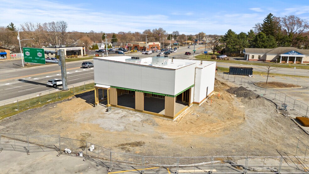 More Photos Of 2167 W Ridge Rd, Rochester Fast Food For Sale