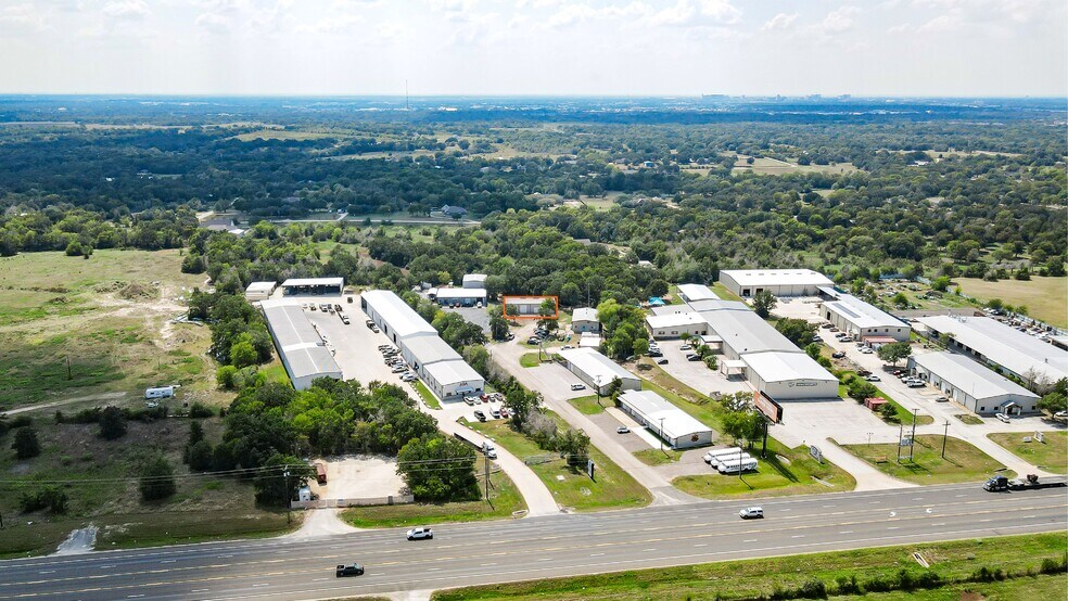 More Photos Of 4323 Alexis Ct, College Station Warehouse For Lease