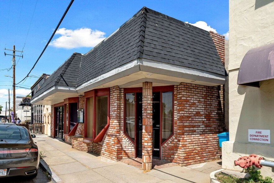 More Photos Of 409 Center St, Yuba City Storefront Retail Office For Lease