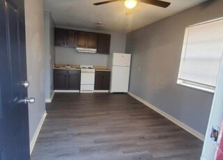 More Photos Of 2100-2108 Sidney St, Pine Bluff Apartments For Sale