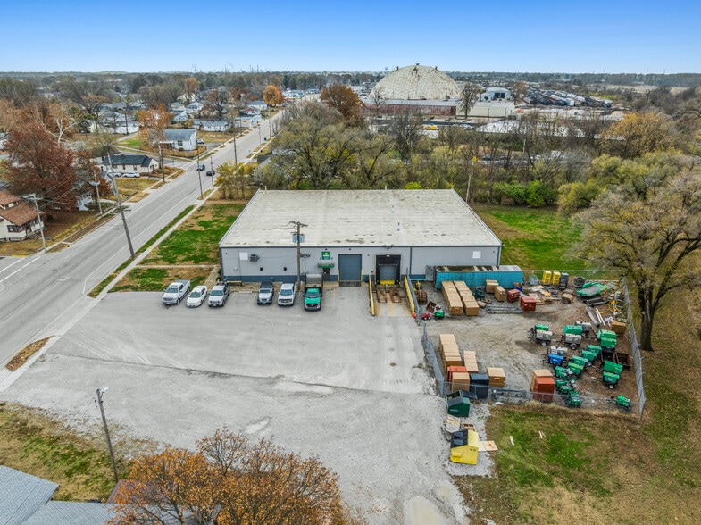 More Photos Of 130 E Alton Ave, East Alton Industrial For Sale