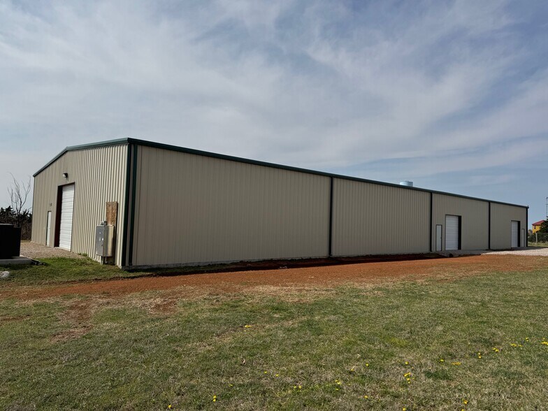 More Photos Of 11800 Sooner Rd, Edmond Industrial For Sale