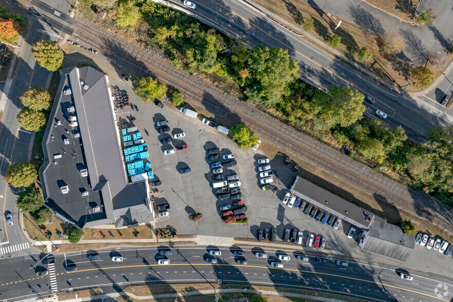 More Photos Of , Danbury General Retail For Sale