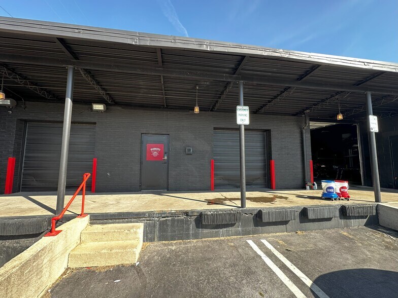 More Photos Of 4676 Paddock Rd, Cincinnati Warehouse For Sale