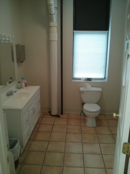 More Photos Of 725 Branch Ave, Providence Multifamily For Sale