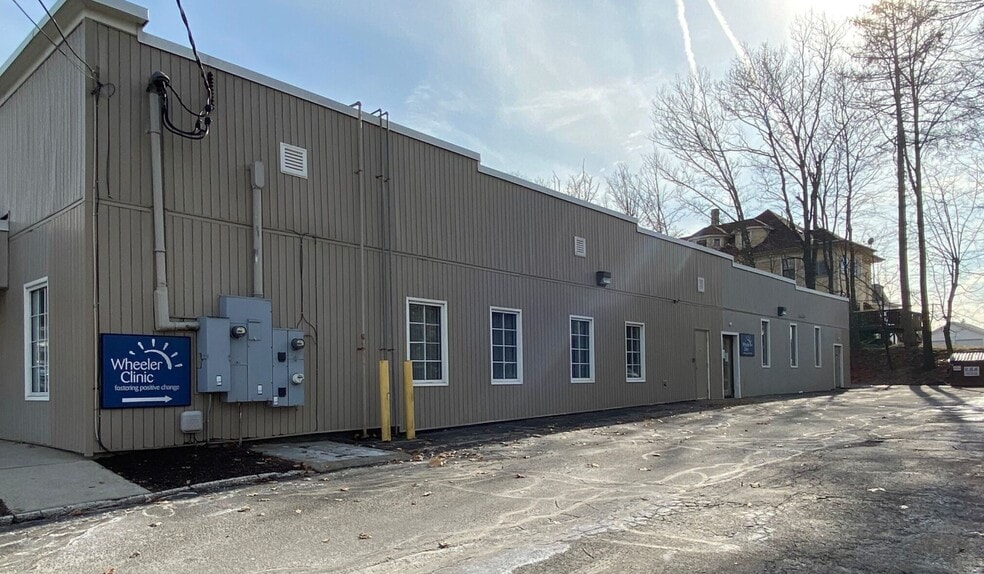 More Photos Of 326 Highland Ave, Waterbury Medical For Sale
