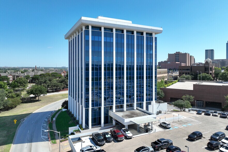 More Photos Of 101 Summit Ave, Fort Worth Office For Lease