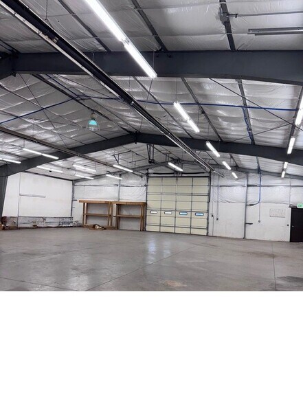 More Photos Of 2180 E Main St, Montrose Freestanding For Lease