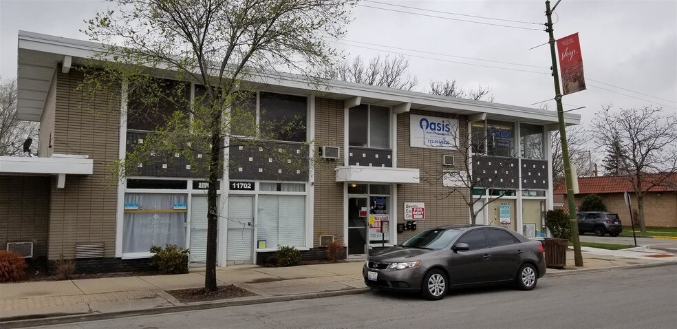 More Photos Of 11700-11704 S Western Ave, Chicago General Retail For Lease
