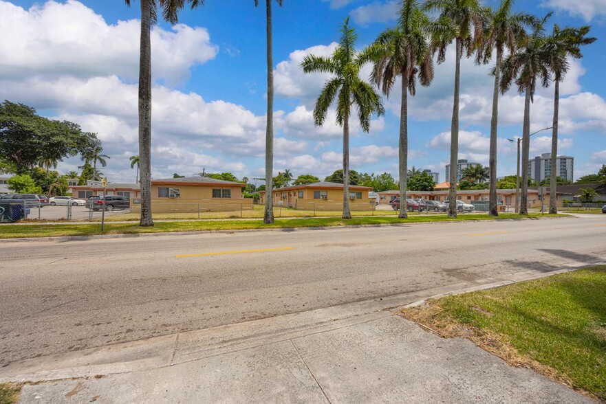 More Photos Of 1915 NW 28th St, Miami Apartments For Sale