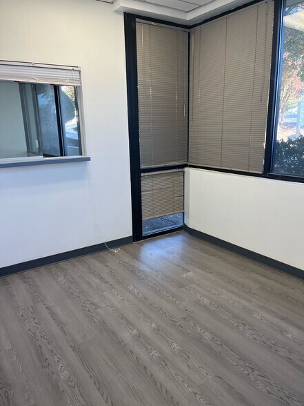 More Photos Of 5161 Brook Hollow Pky, Norcross Unknown For Lease