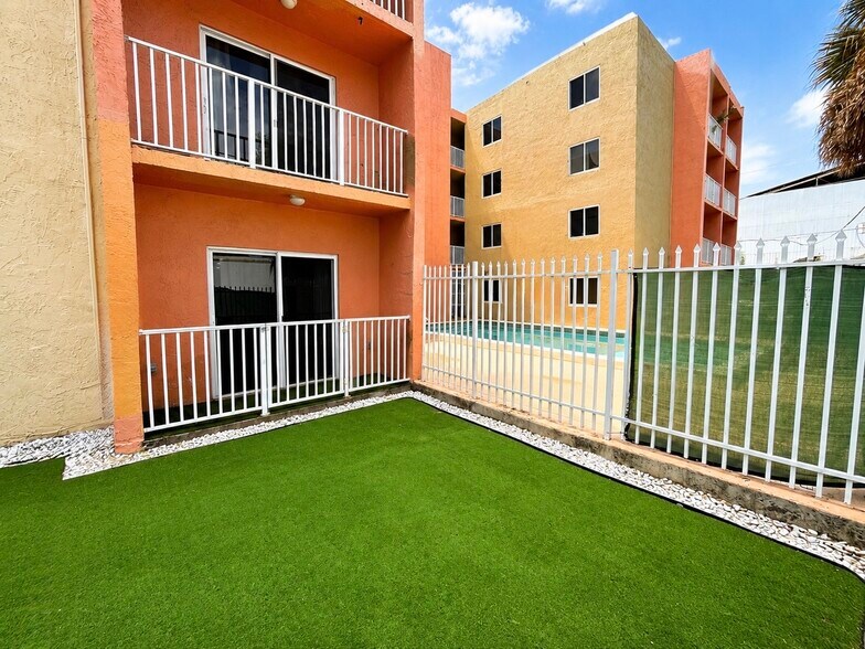 More Photos Of 2400 NW 16th Street Rd, Miami Apartments For Sale