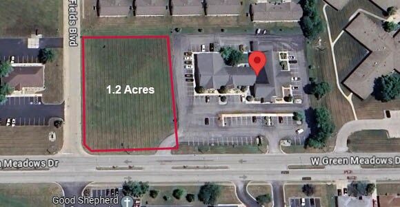 More Photos Of 400 W Green Meadows Dr, Greenfield Medical For Lease