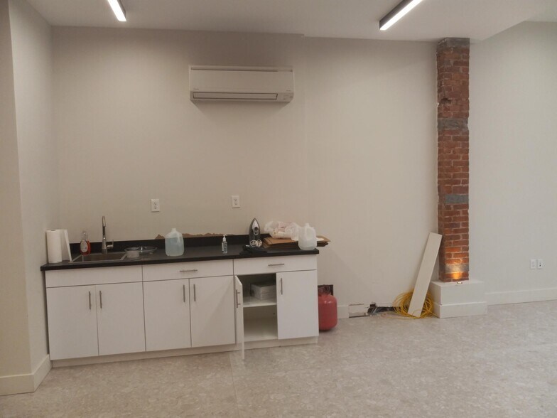 More Photos Of 868 Dekalb Ave, Brooklyn Multifamily For Sale