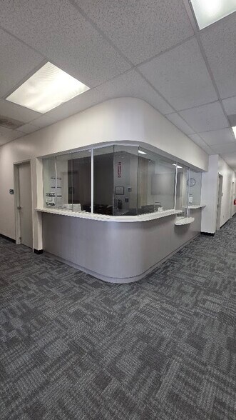 More Photos Of 6100 Griffin Rd, Davie Medical For Lease