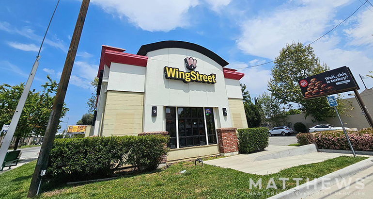 Primary Photo Of 5202 Whitsett Ave, Valley Village Fast Food For Lease