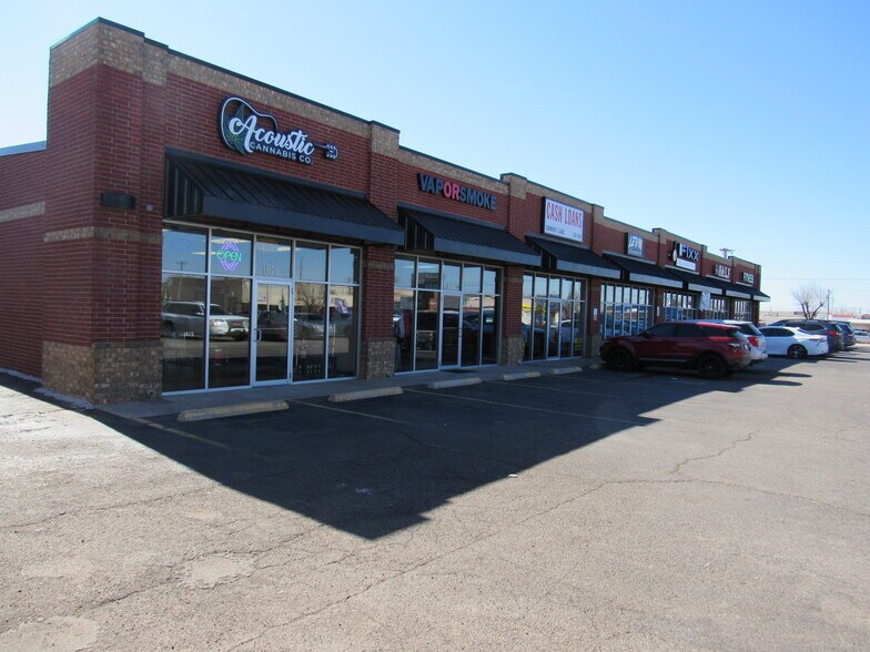 More Photos Of 630-650 W Edmond Rd, Edmond Storefront Retail Office For Lease