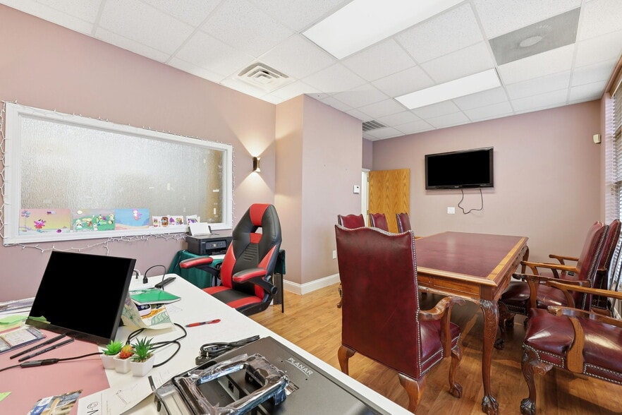 More Photos Of 502 McKnight Dr, Knightdale Medical For Sale