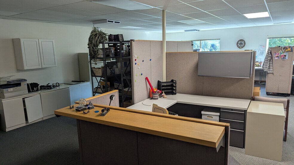 More Photos Of 20055 SW Pacific Hwy, Sherwood Office For Lease