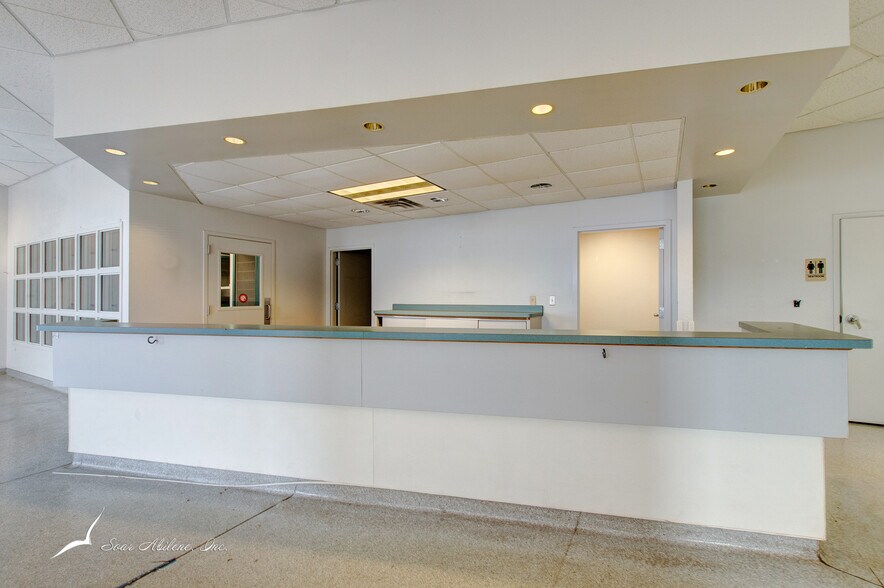 More Photos Of 3981 Ridgemont Dr, Abilene Storefront Retail Office For Sale