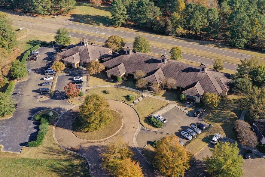 More Photos Of 602 Crescent Pl, Ridgeland Office For Lease