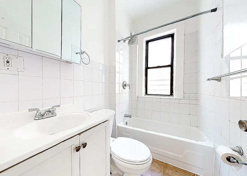 More Photos Of 542 W 147th St, New York Multifamily For Sale