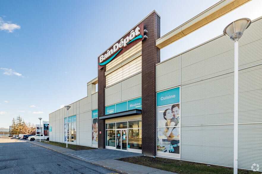 More Photos Of 2090-2198 Rt Transcanadienne, Dorval Warehouse For Lease