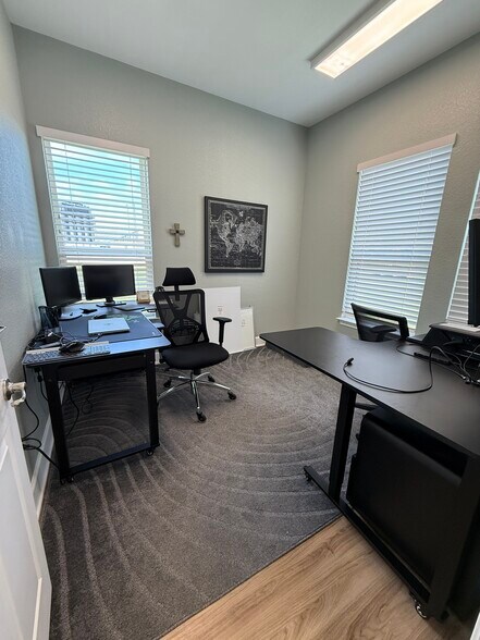More Photos Of 2301 S Bagdad, Cedar Park Office For Sale
