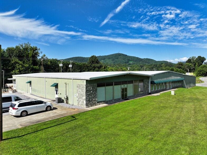 More Photos Of 3100 S Hwy 226, Marion Light Manufacturing For Lease