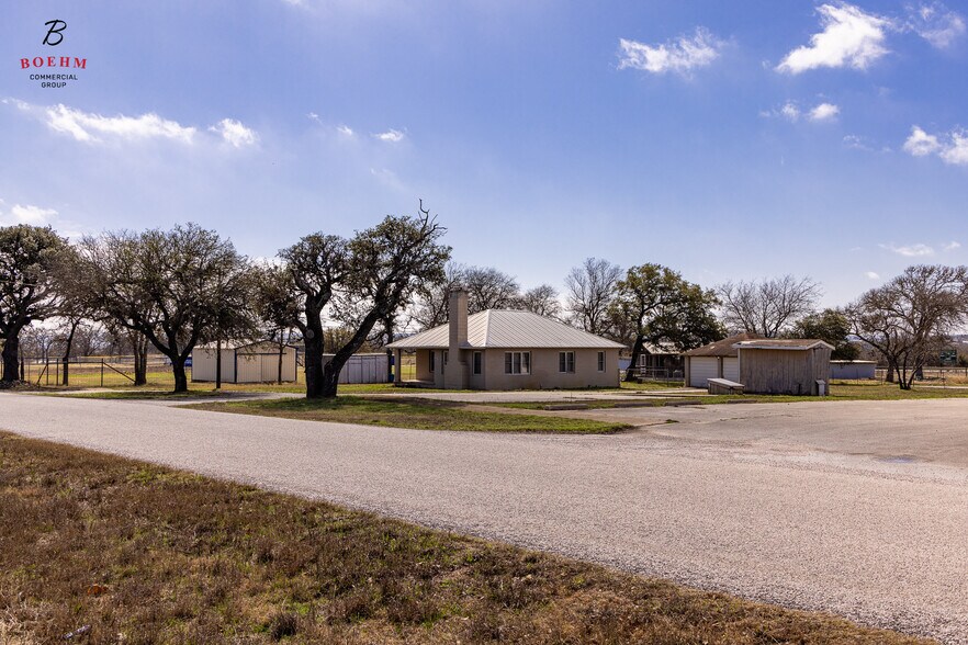 More Photos Of 601 Peterson Farm Rd, Kerrville Land For Sale