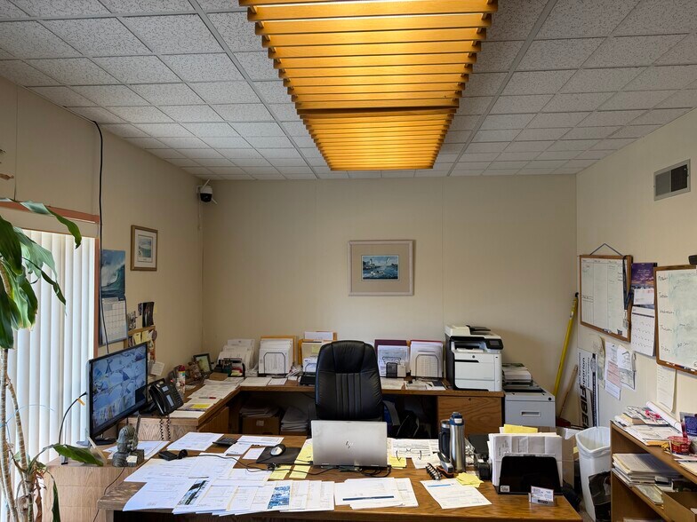 More Photos Of 104 Woodward Hill Rd, Edwardsville Office For Sale