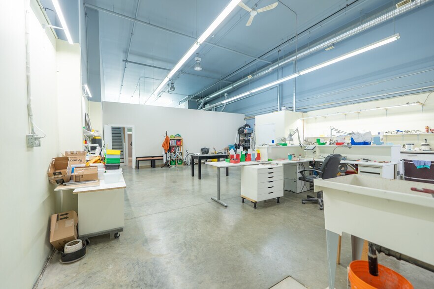 More Photos Of 3160 Parsons Rd NW, Edmonton Office Residential For Sale
