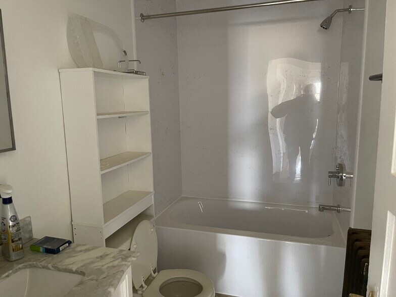 More Photos Of 158 S White Horse Pike, Audubon General Retail For Sale