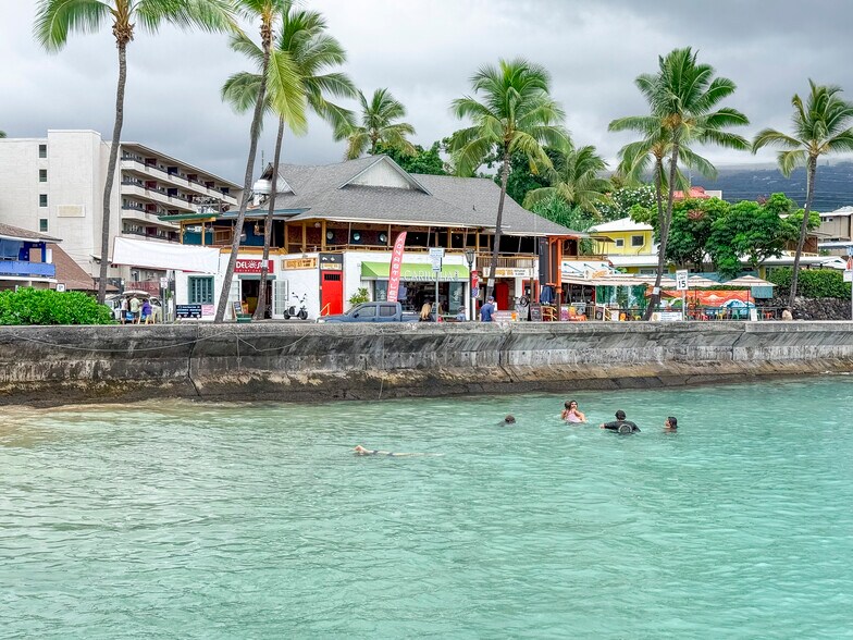 More Photos Of 75-5669 Alii Dr, Kailua Kona Unknown For Lease